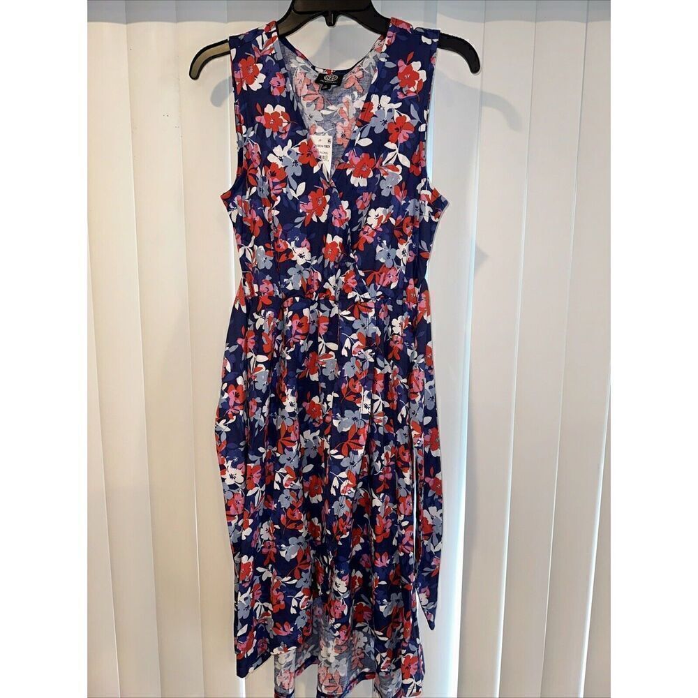 Bobeau Navy/Red Floral Print Women's Dress Size Small. NWT.1